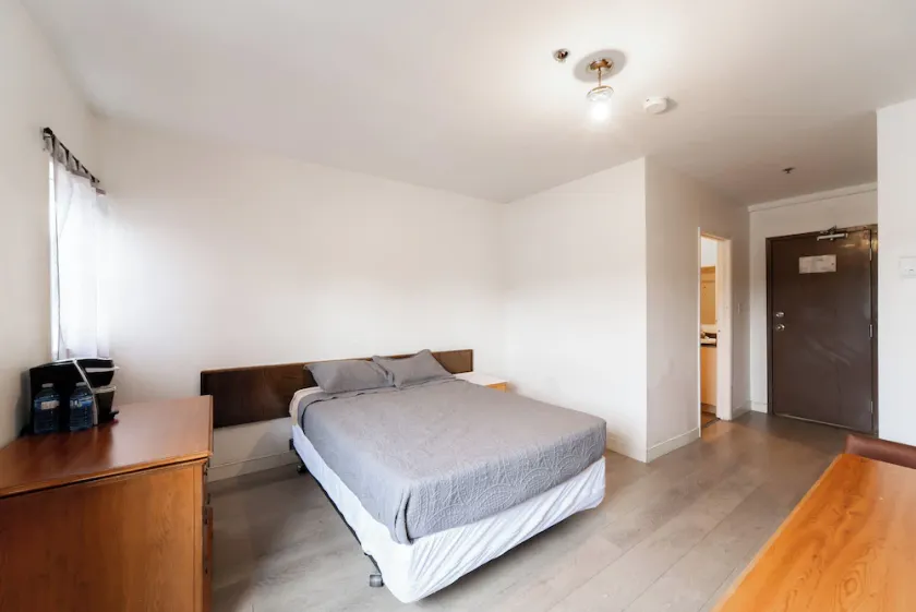 Turf Hotel  - Image 1