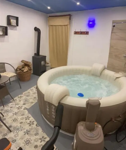 Family-friendly apartments with swimming pool Plaski, Velebit - 20466 - Image 1