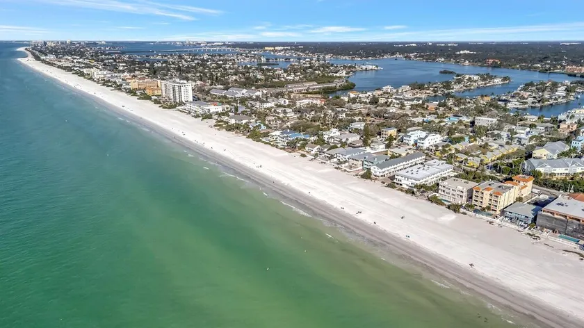 East Gulf Dockside Beach Homes - Image 1