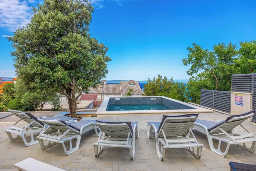 Villa comfortably furnished with pool - Image 1