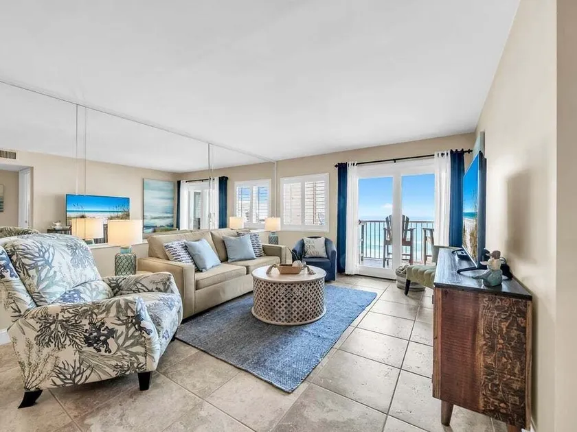 Parfait condo familial au dernier étage - avec vue imprenable sur l'océan et la plage (715) - Image 1