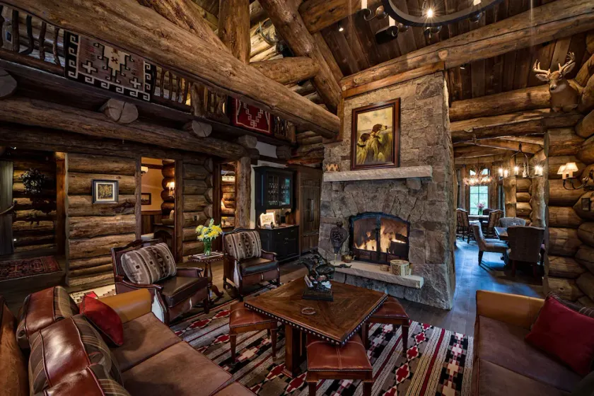 Fabulous Log Home, Total Luxury, Biograf, Solaris Village Parkering, Amazing Views! - Image 1