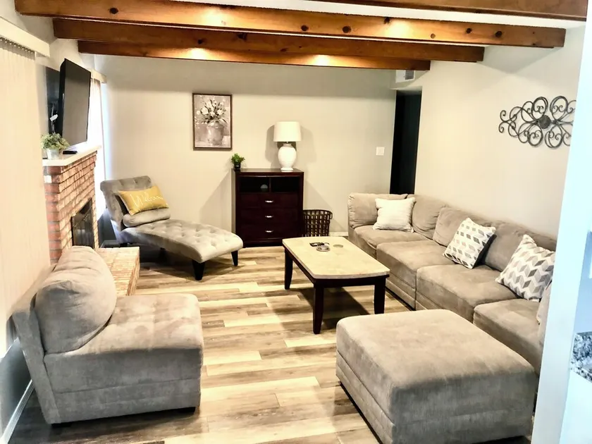 Beautiful newly remodeled 3 bed 2 bath foothills home.  No cleaning fees. - Image 1