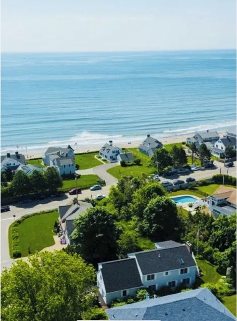 Jenness Beach Ocean Getaway - Book Now for Summer '26! - Image 1