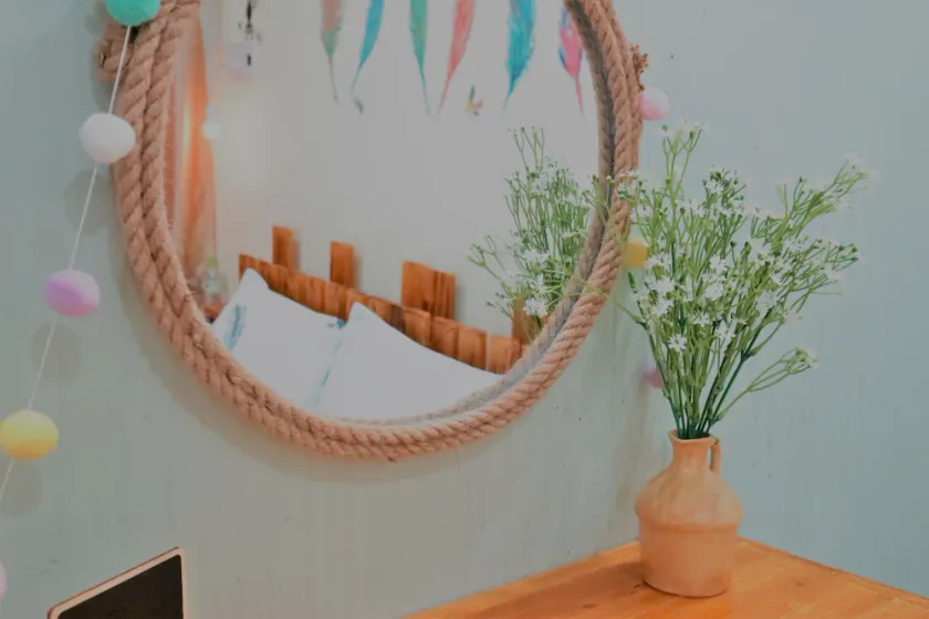 *201* - Lovely double room with big window and share bathroom - Image 1