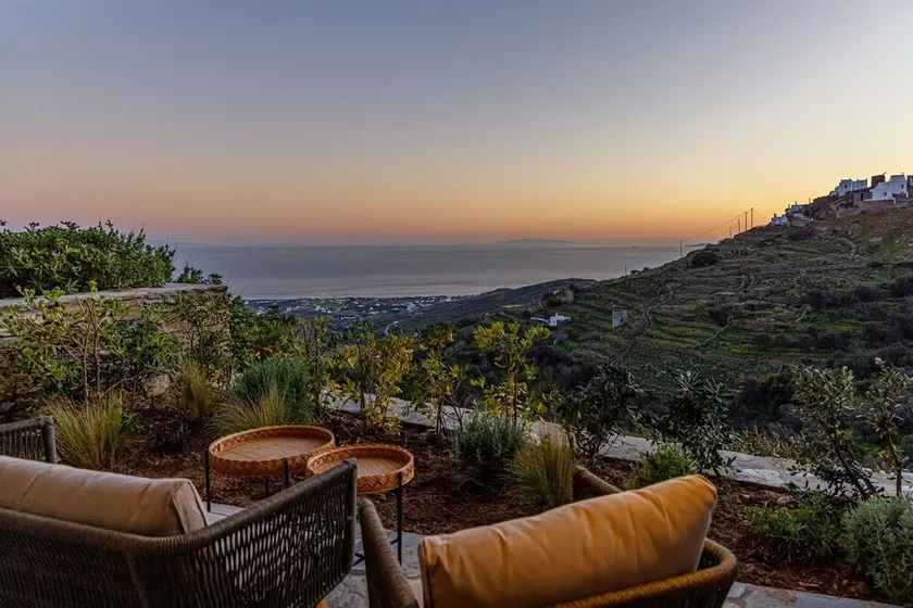 Villa Erato in Triantaros Tinos - Image 1