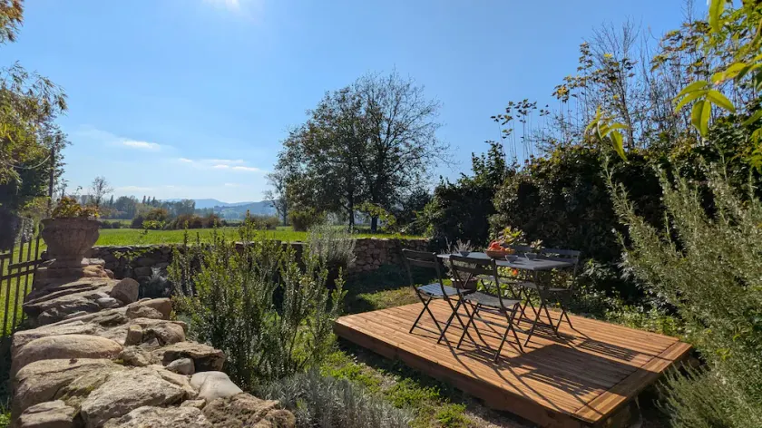 Vacation rental lakes, vineyards and mountains area - Image 1