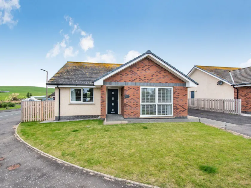 OYSTERCATCHER, pet friendly, country holiday cottage in Drummore - Image 1