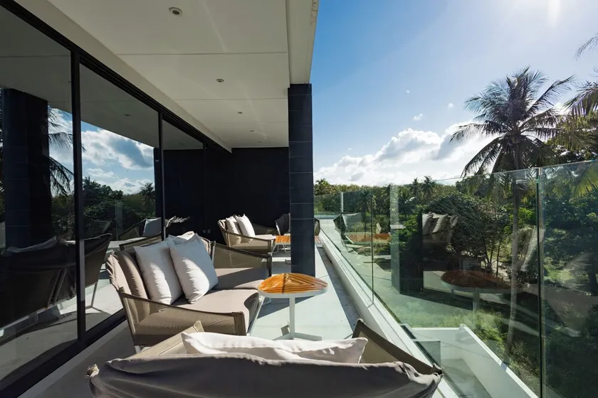 The Lush Apartments & Suites - Image 1