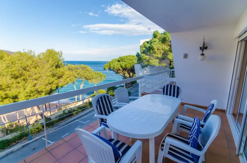 Club Villamar - Oplev den perfekte ferieresidens i Tossa de Mar med rolig beliggenhed, tæt på str... - Image 1