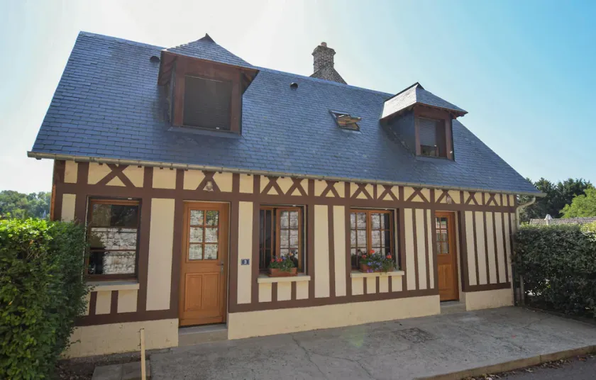 Belle maison de 2 chambres à Le. - Image 1