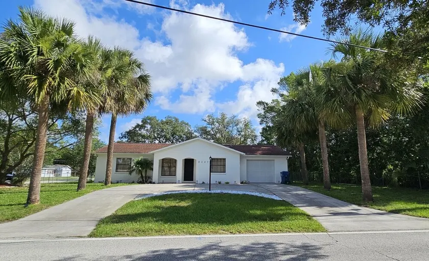 Adventure Coast Oasis - Heated Pool, Fenced Yard - Image 1