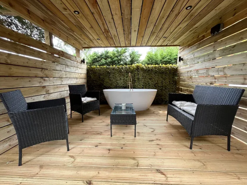 Superior-Lodge-Baño privado - Image 1