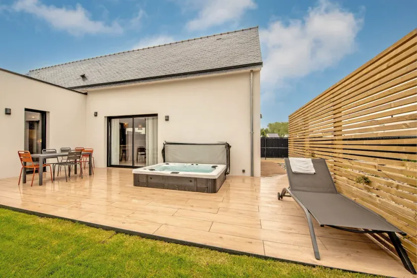Maison Simone - Belle Maison pour 6 avec Jacuzzi - Image 1