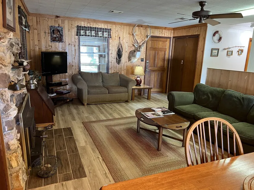Lakefront Home with Onsite Boat Launch!  Great Fishing!  Very Relaxing! - Image 1