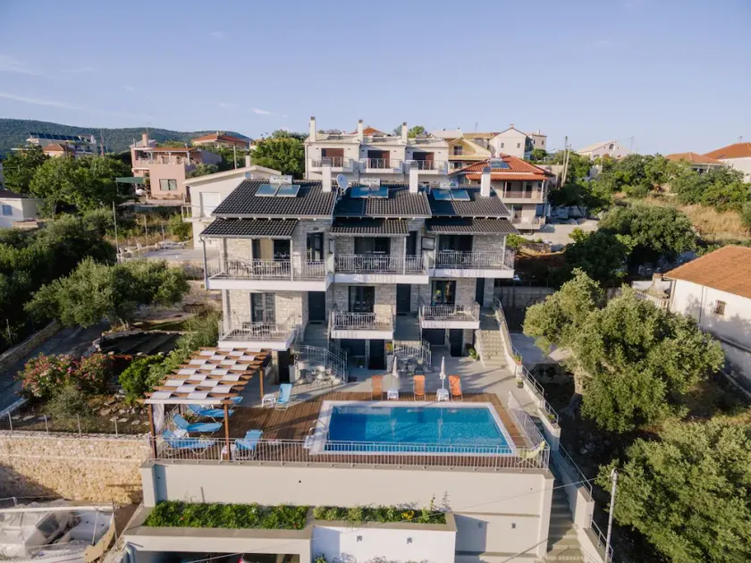 Villa Mons & Mare - Image 1