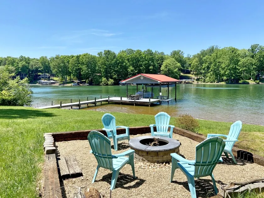 Penhook Hideaway at Smith Mountain Lake - Image 1
