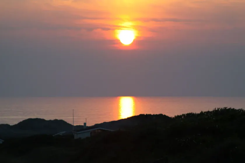 Family friendly cottage. Great sea view and close to beach. - Image 1
