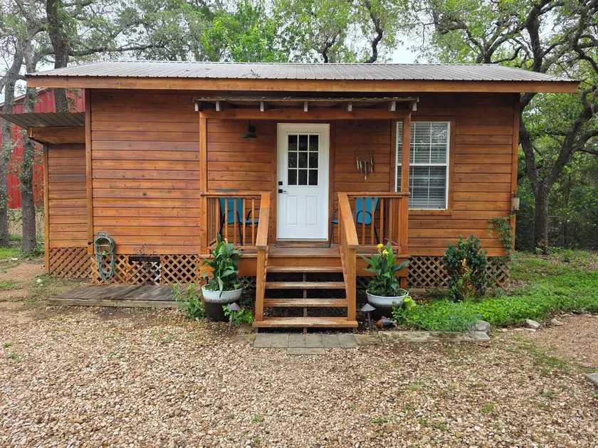 Austin Cabin - Image 1