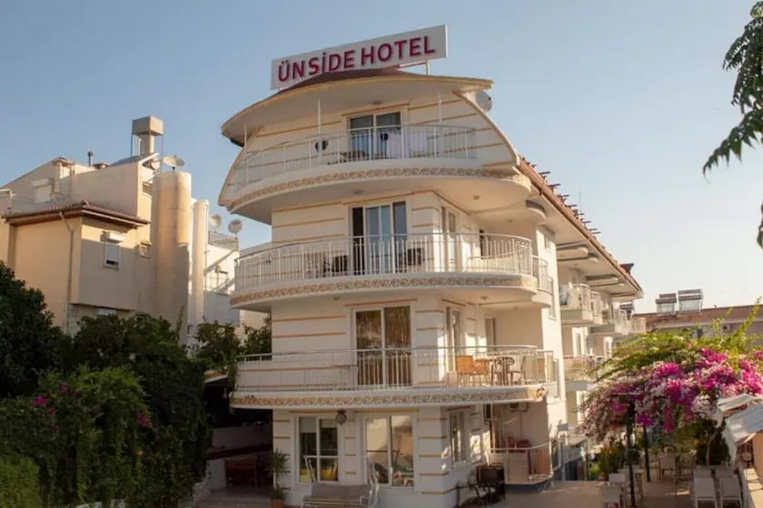 Un Side Apart Hotel - Image 1