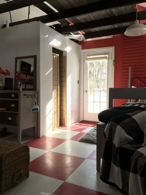 Bright & Beautiful Studio - Image 1