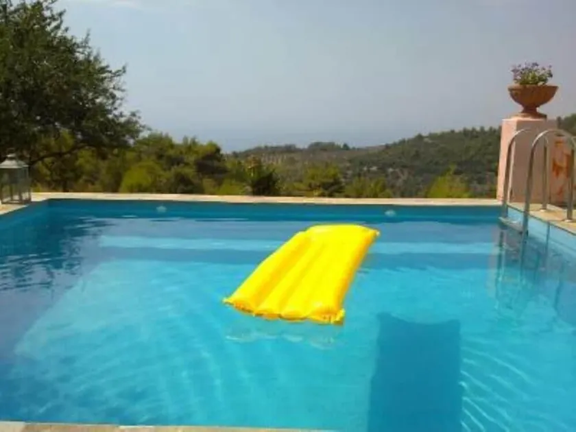 Agaliani: A lovely holiday house (or studio) and sublime deserted beach - Image 1