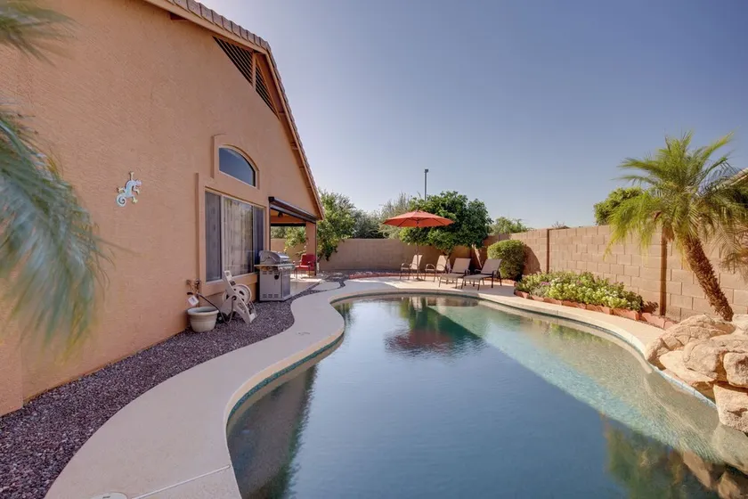 Near Hikes! Snowbird Escape w/ Pool in Gilbert - Image 1
