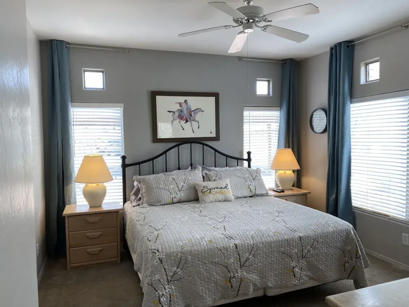 Relax in this Beautiful Oro Valley Condo - Right Next to the Pool! - Image 1
