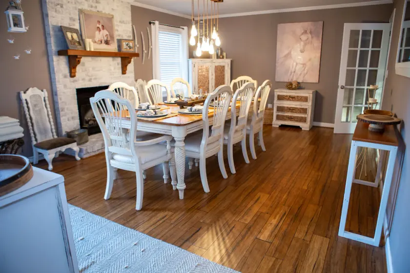 Oasis in the middle of town for large groups with pool and 2 Master bedrooms. - Image 1