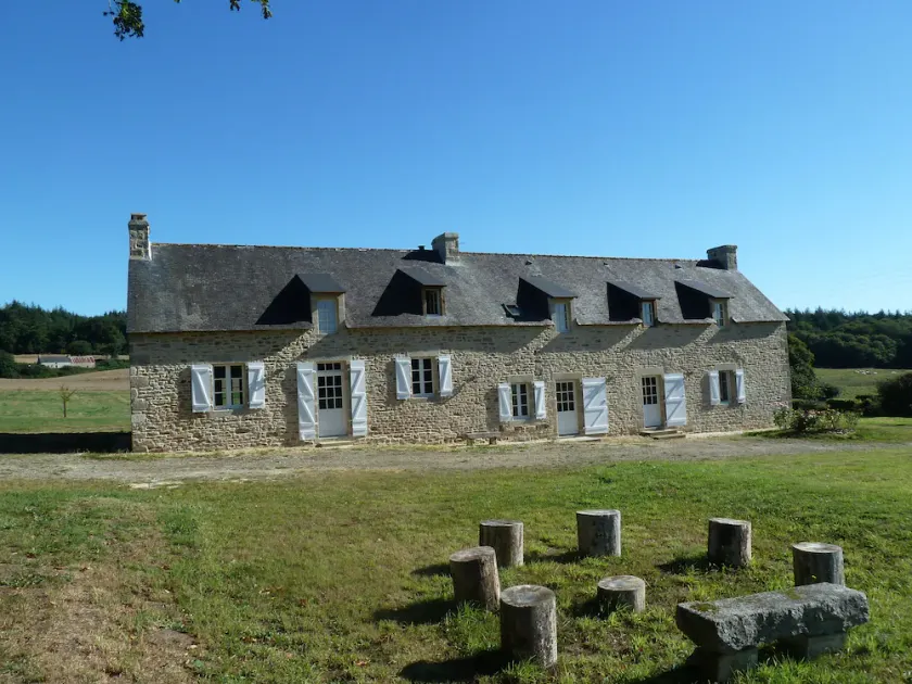 Beautiful family home - Image 1