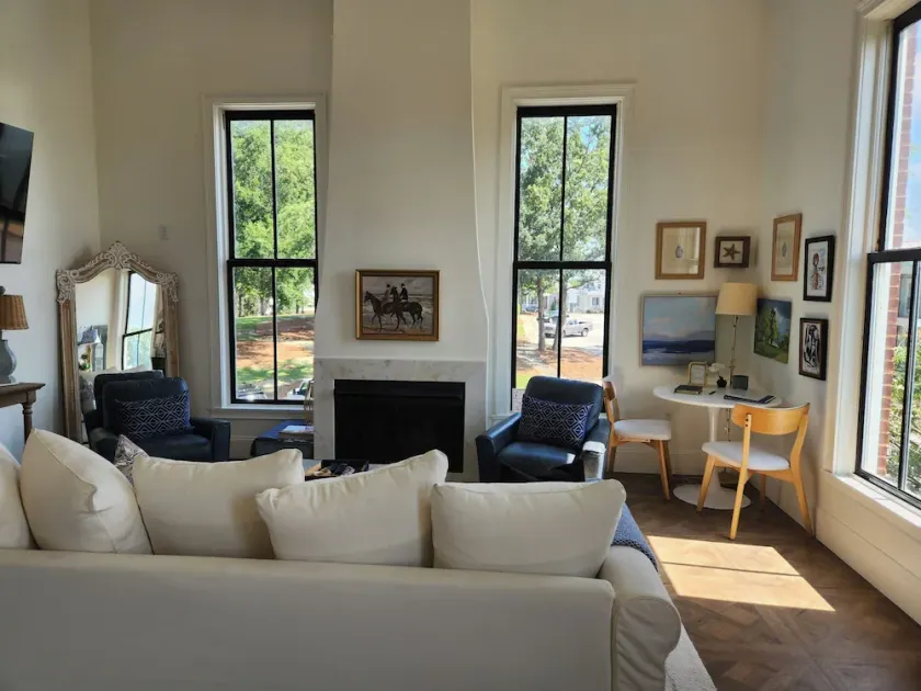 The Victoria At The Waters By Villa Real Escapes - Image 1