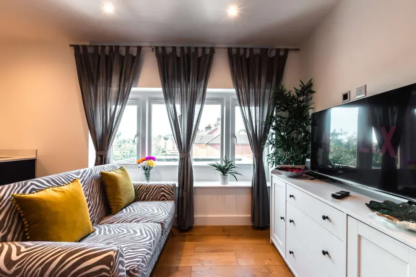 Relaxing 1 Bedroom Apartment - Image 1