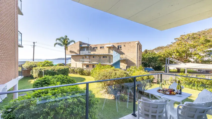 Bella Vista, 8-19 Shoal Bay Rd - views, air con and Wi-Fi - Image 1