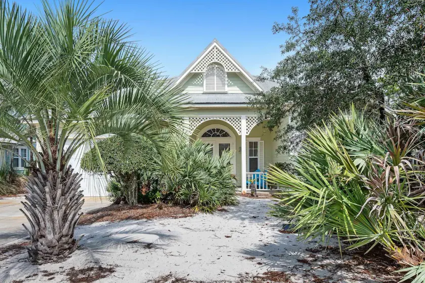 Lil' Bit of Sunshine ~ 3BR - 2.5 BA beach house! - Image 1