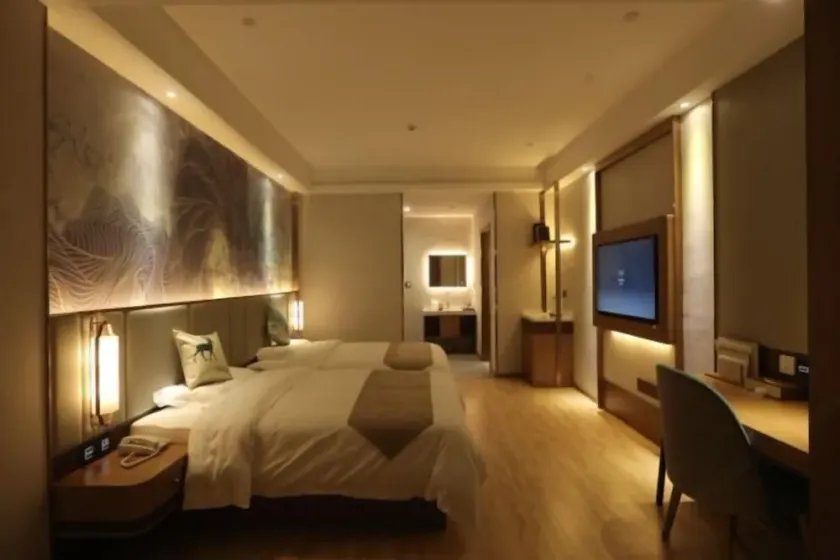 Greentree Eastern Suzhou Industrial Park Expo Center Qingjianhu Union Square Hotel - Image 1