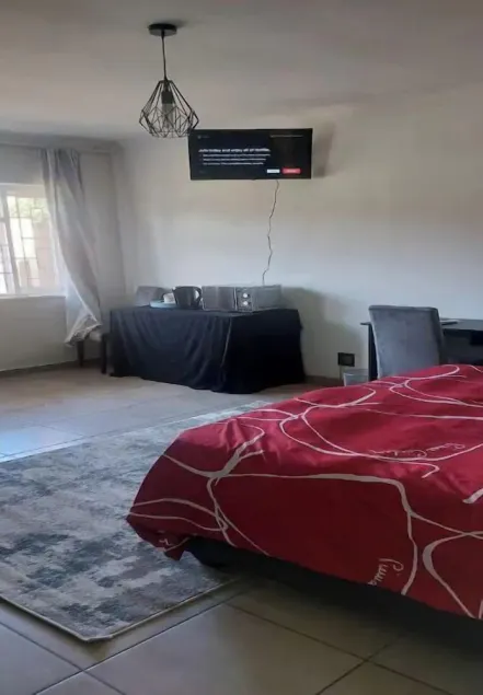 Double Room - Image 1