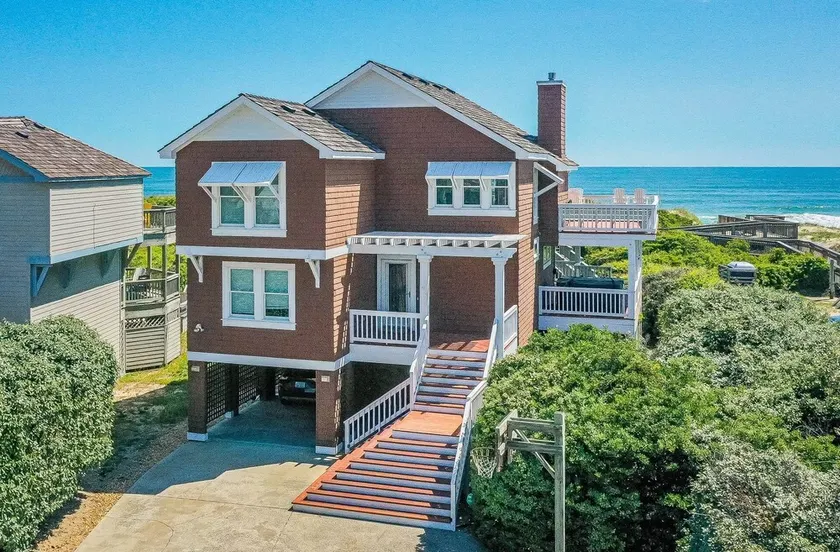 Sunday Drive - Nags Head MP 15, Oceanfront, Private Walkway to Beach, Pool, Hot Tub - Image 1