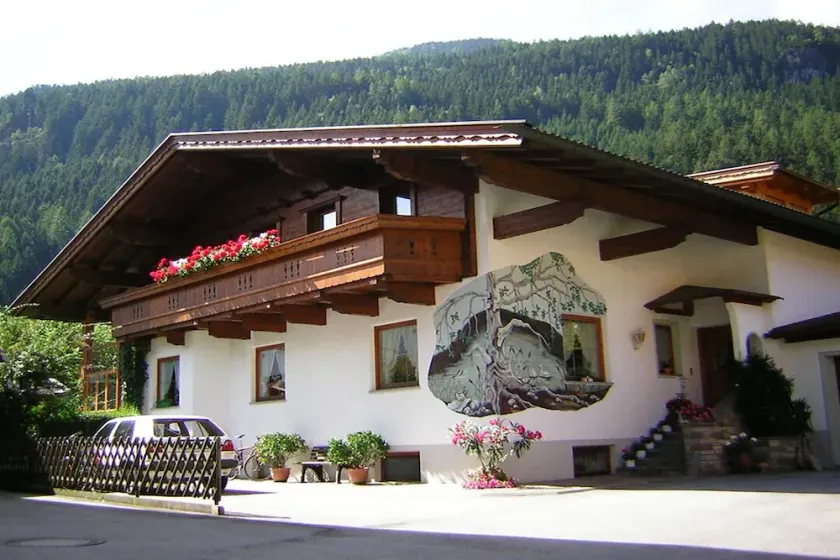 Haus Guenther, vacation apartment for families, couples or singles. - Image 1