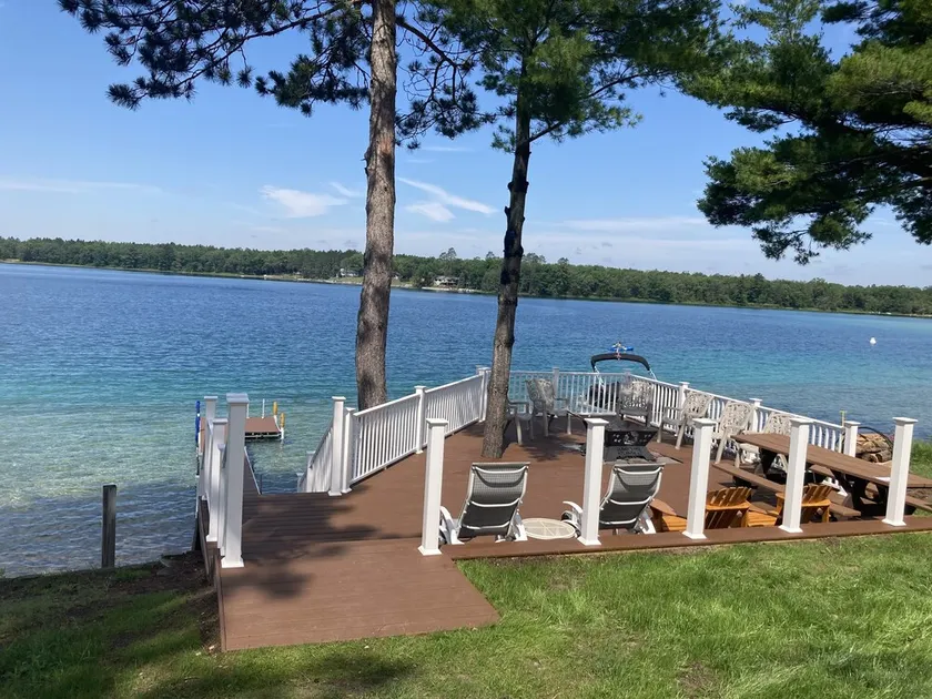 Beautiful Up North Lake Front Home on All Sports Clear Lake with BOAT Rental! - Image 1