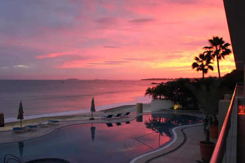 Best value !! Luxury Beach Front Condo - Image 1