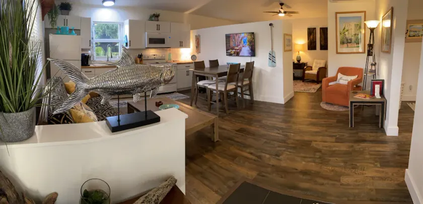 Spacious & refreshing, The Mango Cottage: Near the beach & all things S. FL! - Image 1