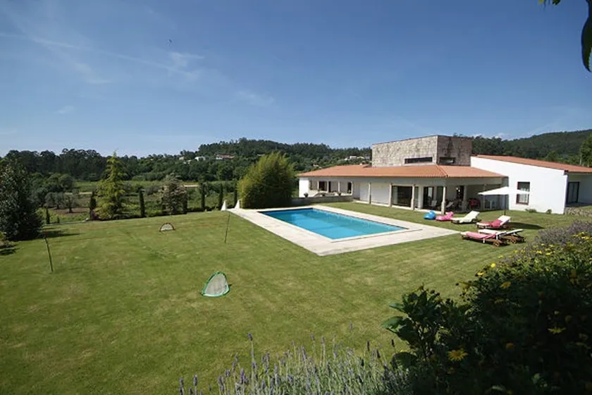 Wonderful Ponte De Lima Villa | 6 Bedrooms | Casa Alberto | Private Pool & Gym | North Portugal - Image 1