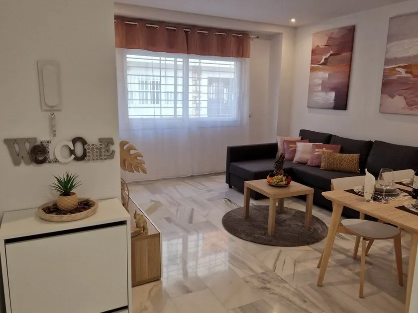 A Pocos Minutos Andando de la Playa, Ideal Para Parejas y Familias - Image 1