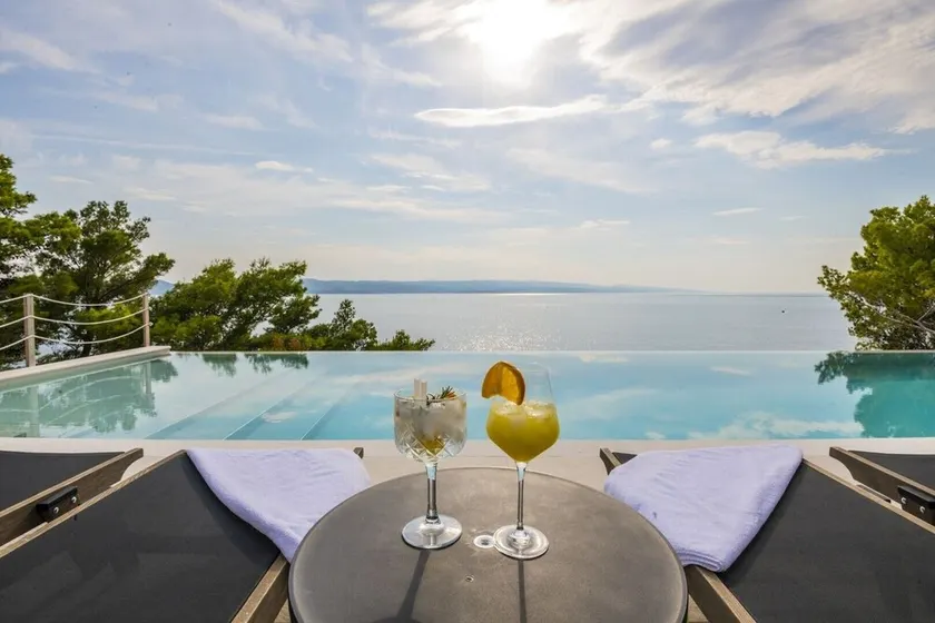 Luxury Beachfront Villa Glorious Brela-Heated Pool - Image 1