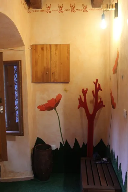 Mamao's House, Just a Stone's Throw from the Lake - Image 1