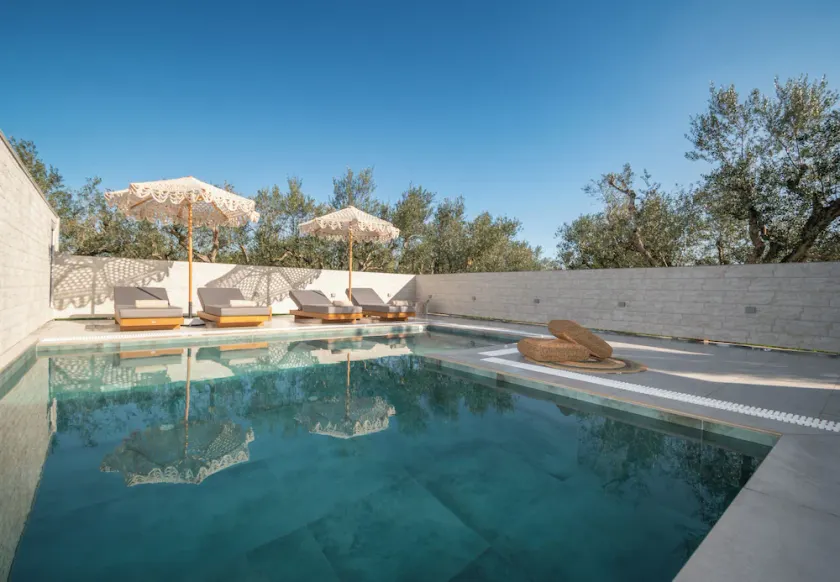 Camelia Luxury Suites - Image 1