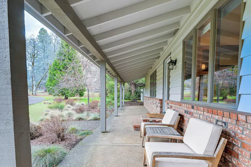 Grants Pass Vacation Rental Home: Deck Views - Image 1