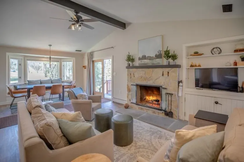Bretton Woods True Ski In/Out 3 Family + Fireplace - Image 1