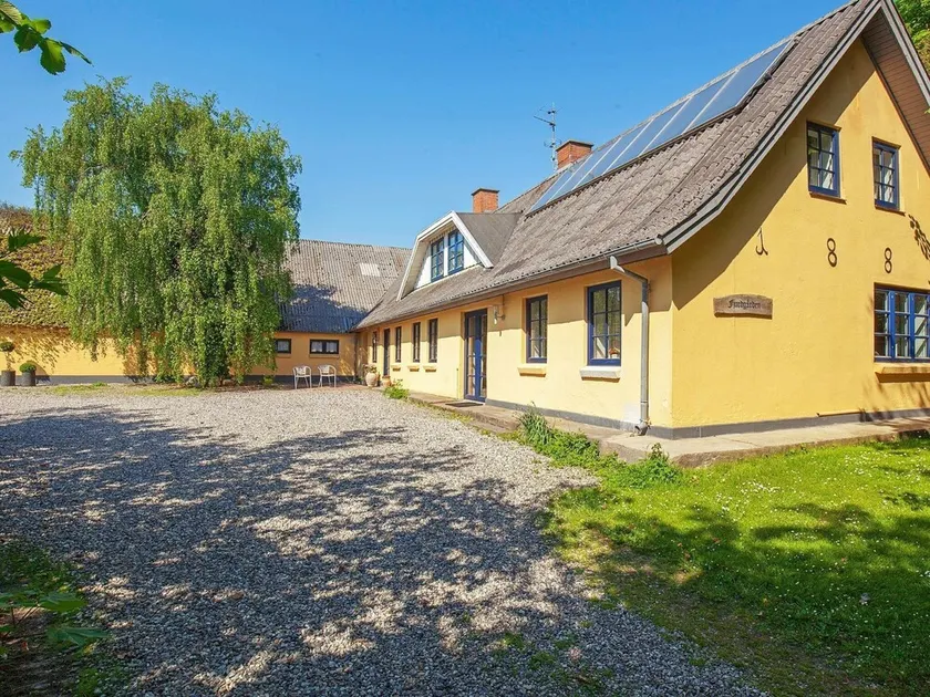 16 personer fritidhus i Thyholm - Image 1