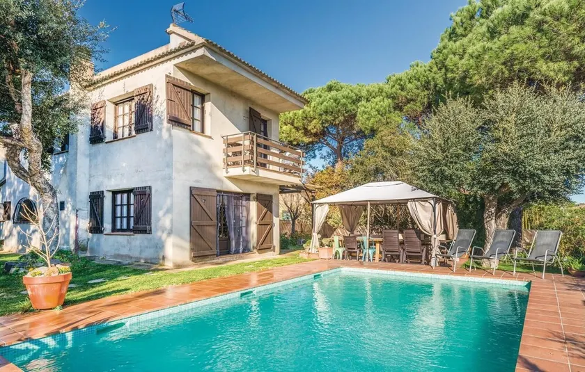 Pet friendly home in Vidreres - Image 1